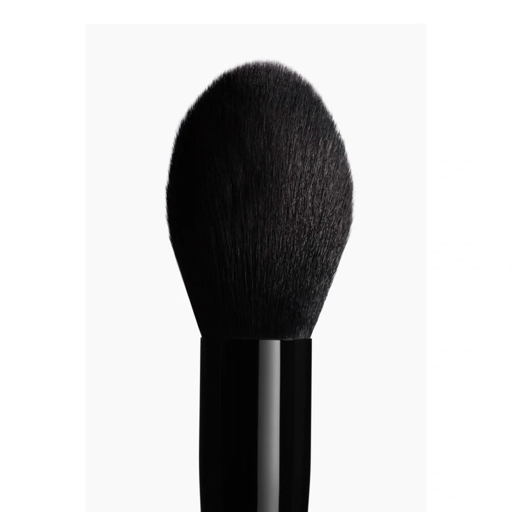 CHANEL Powder Brush-N*106